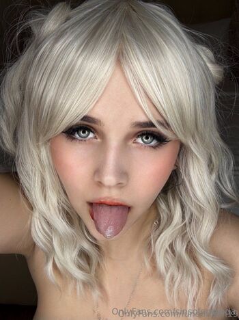 Amanda Sins / sinsofamanda nude photo #32