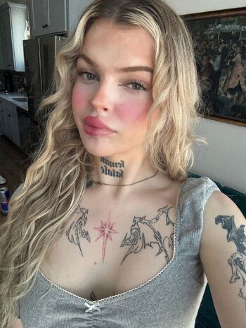 Kendall / sirenpain nude photo #5