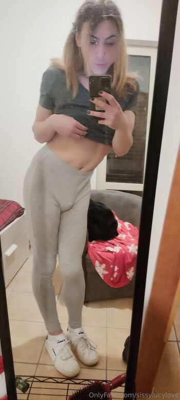 Luc / sissylucylove nude photo #8