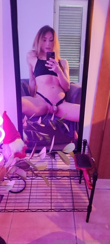 Luc / sissylucylove nude photo #18