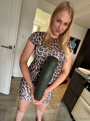 EliseThe Butt Princess / siswet19 nude photo #17