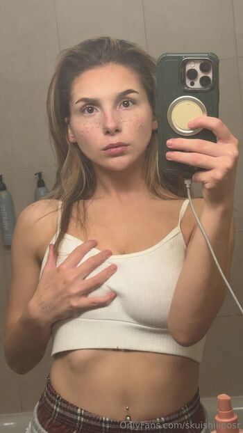 lill / skuishiiiposr nude photo #21