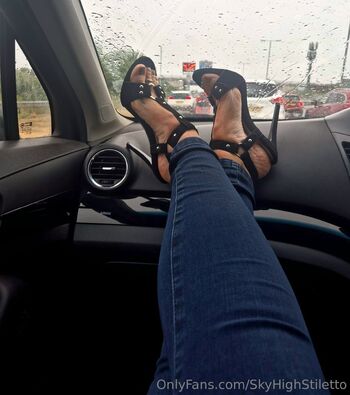 SkyHighStiletto / skyhighstiletto nude photo #5