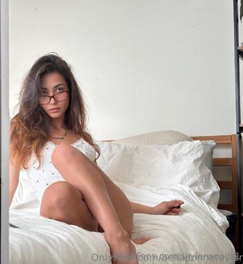 Skyler / skylerwoods1 nude photo #36