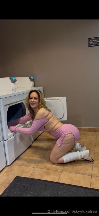 SkyyLuxeFre / skyyluxefree nude photo #32