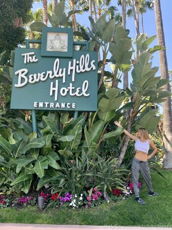 Sloan Ride / sloanriderxxx nude photo #29