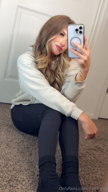 Cecily lynn / slxttylyss nude photo #21