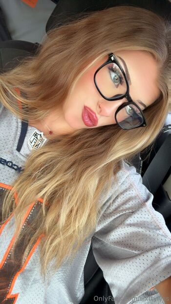 Cecily lynn / slxttylyss nude photo #25