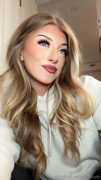 Cecily lynn / slxttylyss nude photo #35