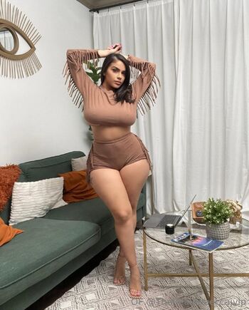 Rebecca / sm00ches / rebeccajlive nude photo #15