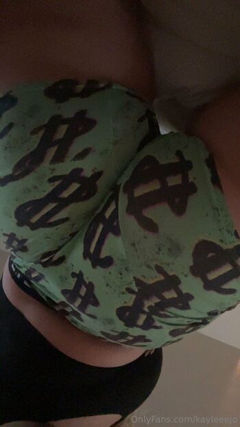 kayle / smalltowngirliee / kkayleereil nude photo #18