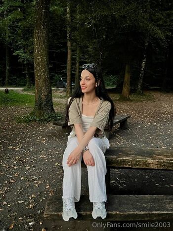 OnlyFans / smile2003 nude photo #6