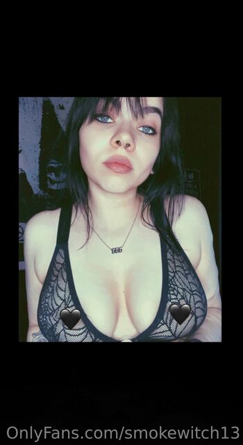 artemi / smokewitch13 nude photo #15