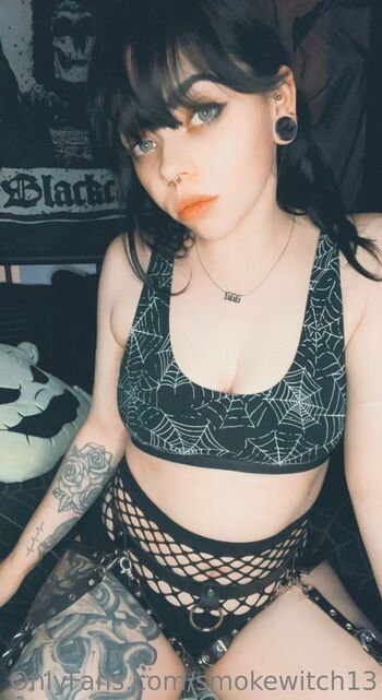 artemi / smokewitch13 nude photo #21