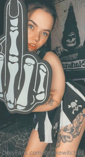 artemi / smokewitch13 nude photo #36