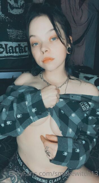 artemi / smokewitch13 nude photo #39