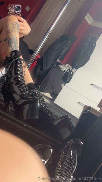 𝒢𝑜𝒹𝒹𝑒𝓈𝓈 𝑀𝐹𝑅𝐸 / snapoutofit777free nude photo #27