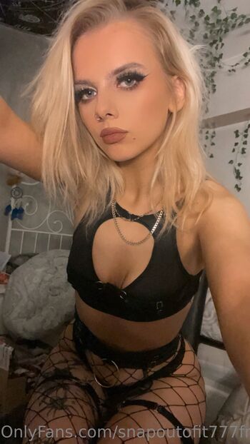 𝒢𝑜𝒹𝒹𝑒𝓈𝓈 𝑀𝐹𝑅𝐸 / snapoutofit777free nude photo #37