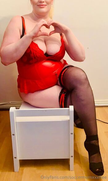 soccermomfre / soccermomxxxfree nude photo #18