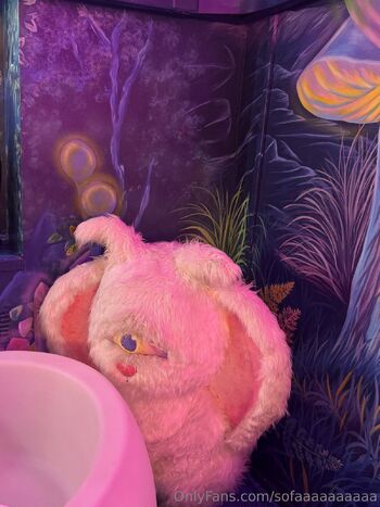 Sofa / sofaaaaaaaaaa nude photo #23