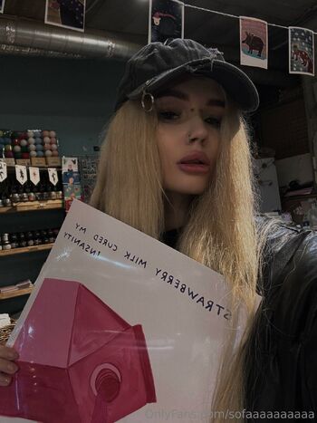 Sofa / sofaaaaaaaaaa nude photo #27