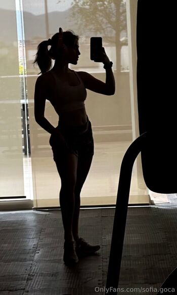 Sofi / sofia.goca nude photo #9