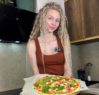 . Sofia Millerr / sofiaaamillerrr nude photo #15