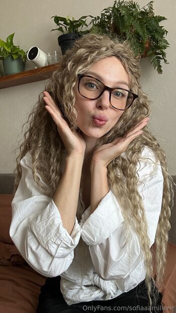 . Sofia Millerr / sofiaaamillerrr nude photo #16