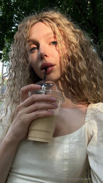 . Sofia Millerr / sofiaaamillerrr nude photo #26