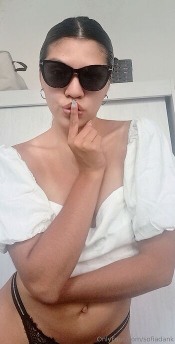 Sofia / sofiadank nude photo #4