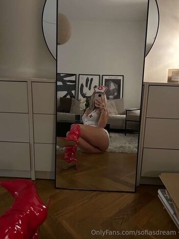 Sofiasdrea / sofiasdream nude photo #26
