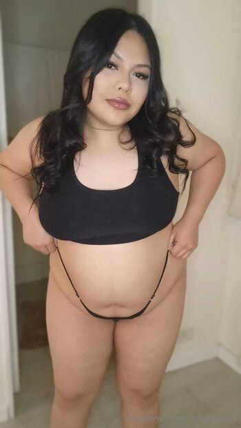 Sofi / sofiasquishyxo nude photo #17