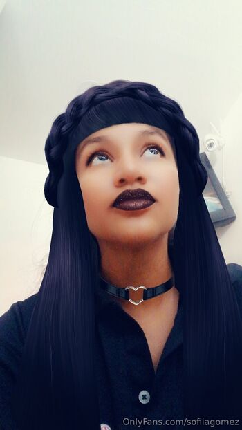 Sofii / sofiiagomez nude photo #2