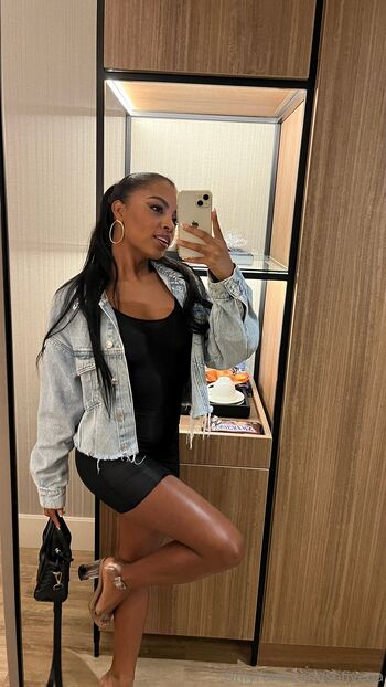 Miss Sofi Vega / sofivega nude photo #31