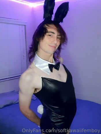 リュ / softkawaiifemboy nude photo #4