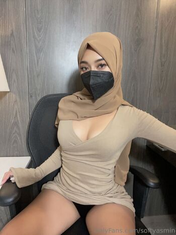 Yasmi / softyasmin nude photo #24