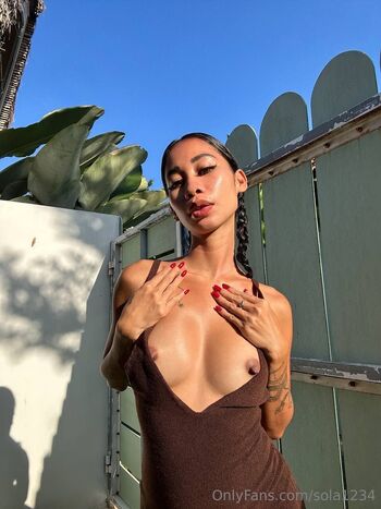 sola1234 nude photo #37