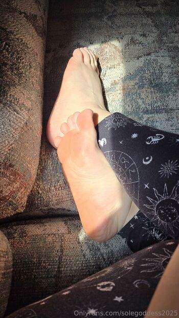 SoleGoddes / solegoddess2025 nude photo #11