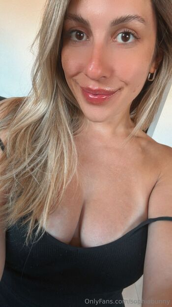 Sophia next door gir / sophiabunny nude photo #3