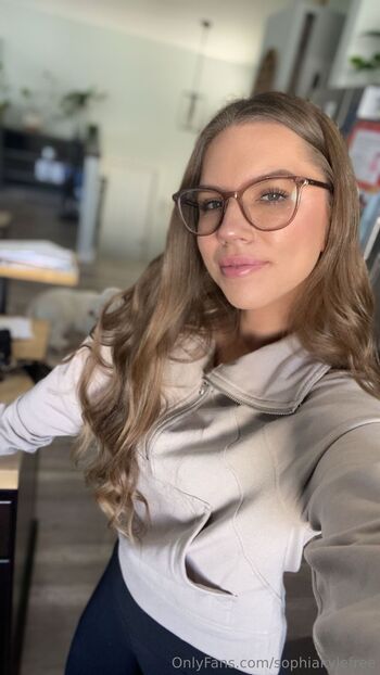 Sophia / sophiakylefree nude photo #31