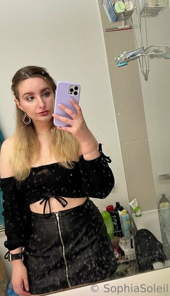 Sophi / sophiasoleilfree nude photo #21