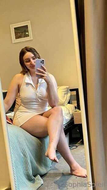 Sophi / sophiasoleilfree nude photo #24