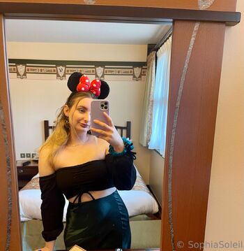 Sophi / sophiasoleilfree nude photo #27