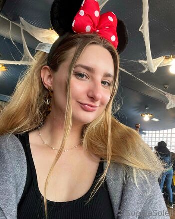 Sophi / sophiasoleilfree nude photo #30