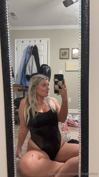 Sophie Bell / sophiebellee nude photo #12