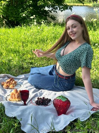 sophi / sophiebloomsfree nude photo #19