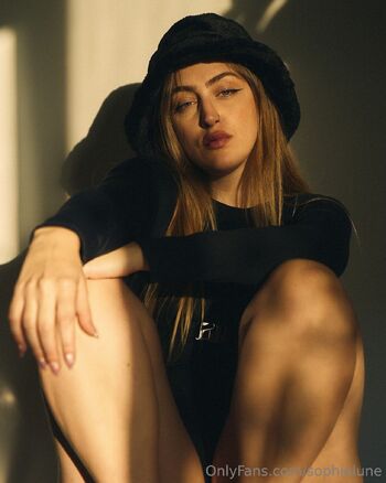 EMPRESS SOPHIE / sophielune / sophielunex / _sophielune nude photo #2