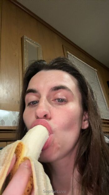 Sophie / sophieluvv nude photo #5