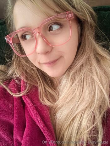 Sophie / sophies_playhouse nude photo #8