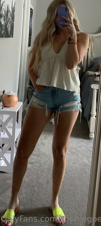 Sophie / sophietaylor_5 nude photo #7